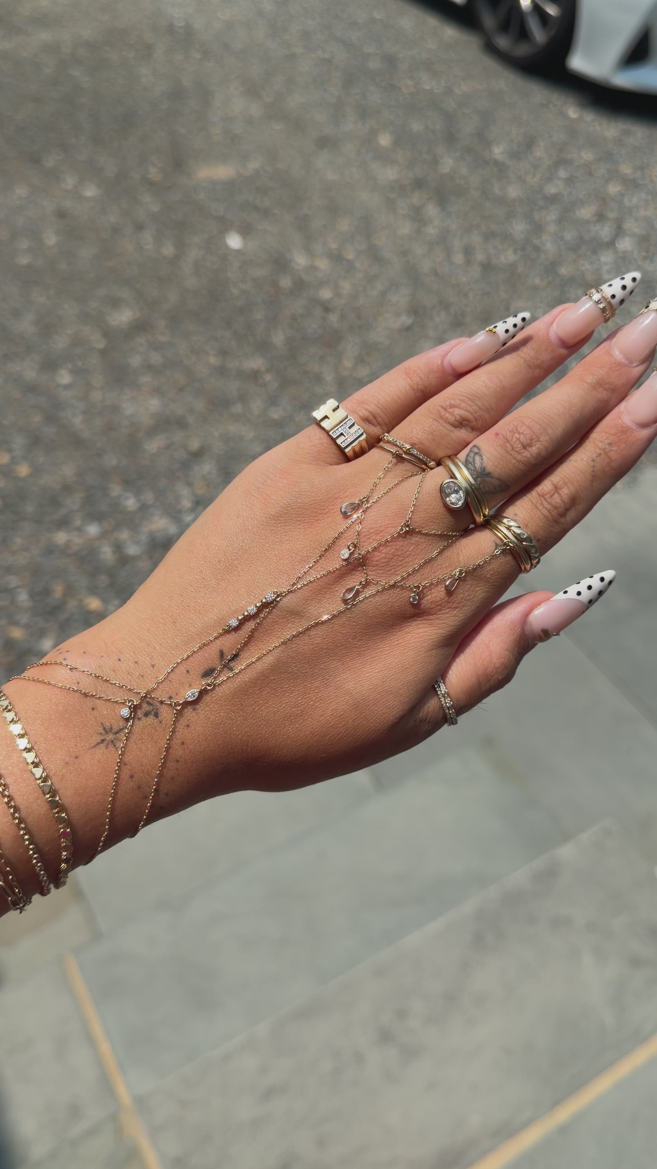 14k Gold Center-set Lab-Grown Marquise Diamond Handchain